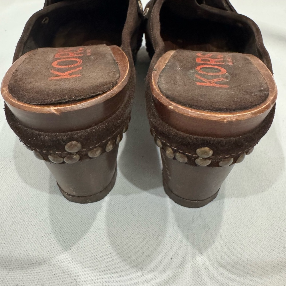 Michael Kors Made in Italy Suede Clogs – Size 9B - Picture 4 of 7